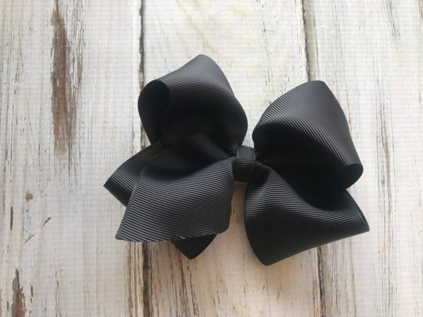 Black medium bow