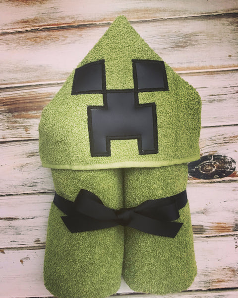 Minecraft Creeper Hooded Towel