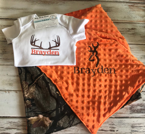 2 piece camo deer baby gift set