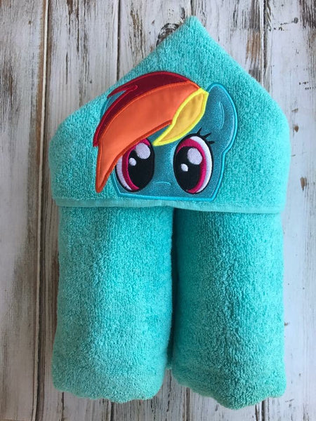 My Little Pony Rainbow Dash hooded towel