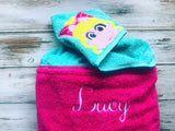 Miss Piggy hooded towel